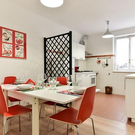Red & White Vatican Apartment Roma Dış mekan fotoğraf