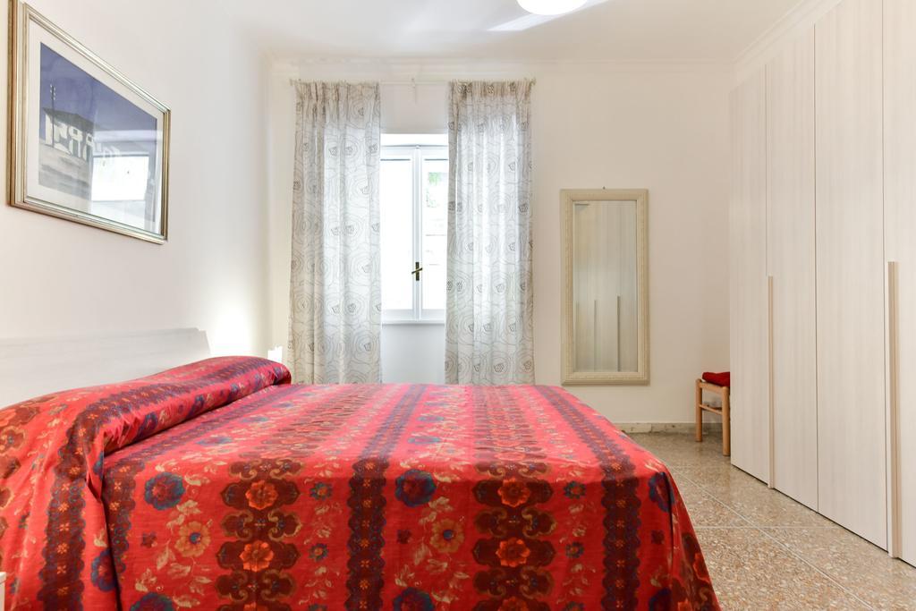 Red & White Vatican Apartment Roma Dış mekan fotoğraf