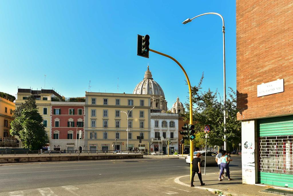 Red & White Vatican Apartment Roma Dış mekan fotoğraf