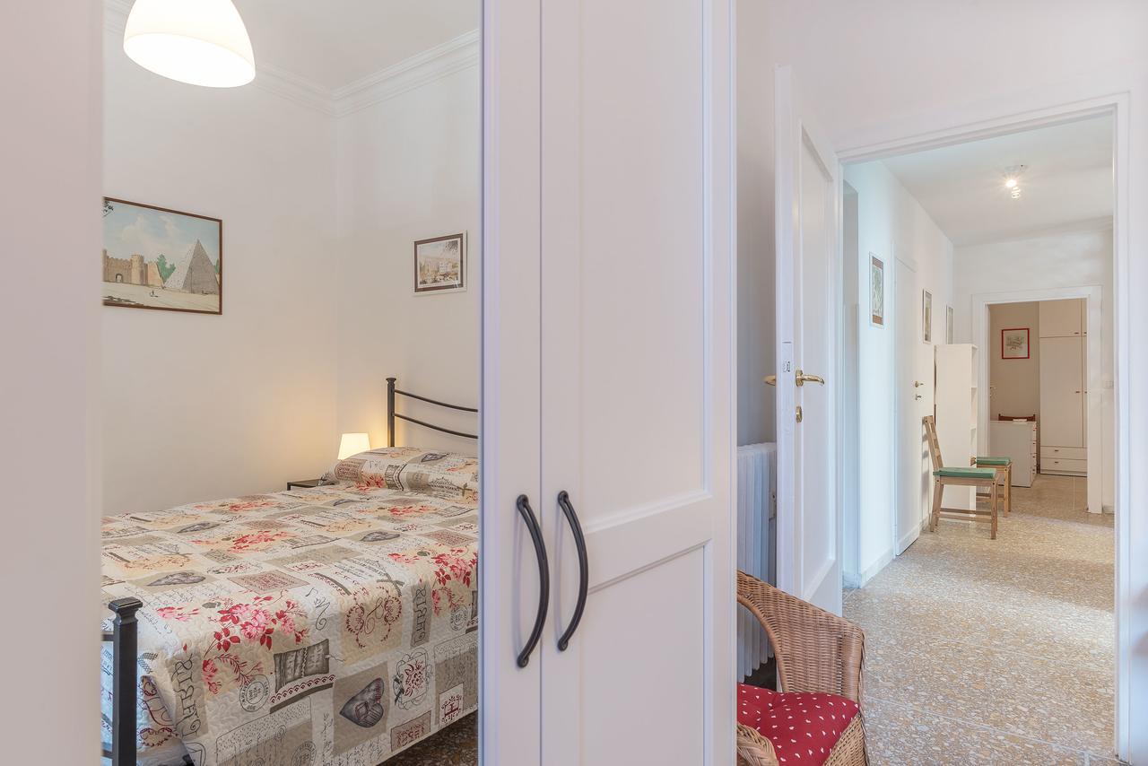 Red & White Vatican Apartment Roma Dış mekan fotoğraf